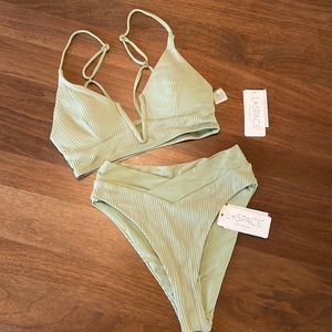 L*Space Siren and Court SET